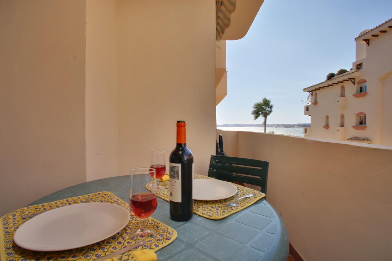 Marina Bay Playa Del Cristo Lägenhet Estepona Exteriör bild